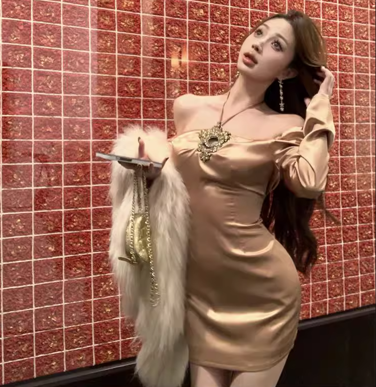 Sexy One-shoulder Halter Neck Diamond-studded Satin Short Birthday Dress Vacation Dress YM2335