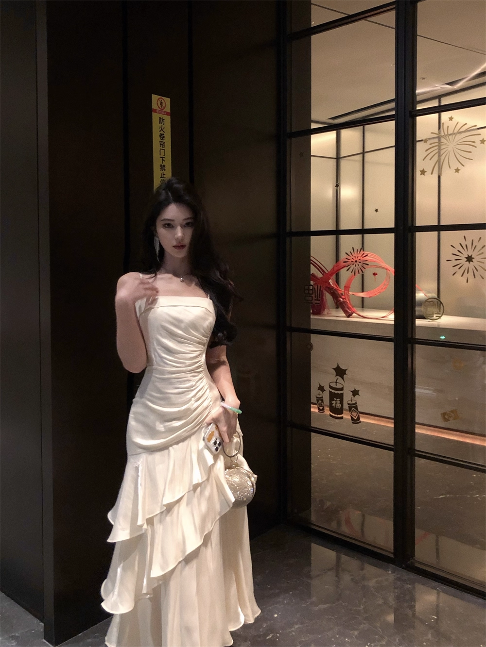 White Suspender Holiday Dress Ruffled Mermaid Long Birthday Dress YM2331