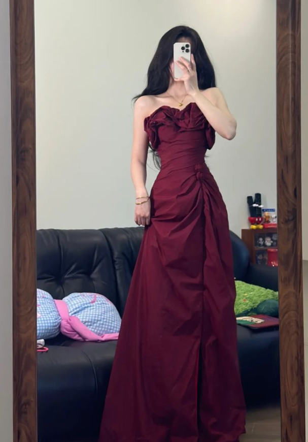 Stunning Burgundy Pleated Strapless A-Line Long Prom Dress Birthday Dress YM2577