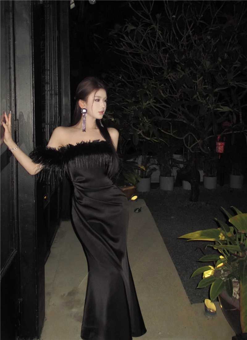 Off The Shoulder Black Dress YM1517