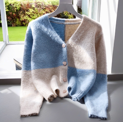 Pink V-neck Contrasting Sweater Jacket Short Women's Knitted Cardigan YM2377