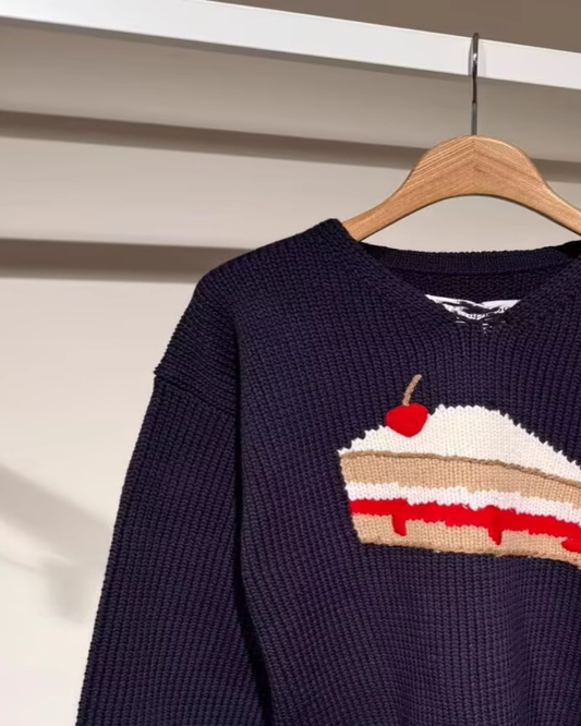 Sweet Cherry Cake Sweater, Fashionable And Age-reducing Loose Sweater YM1862