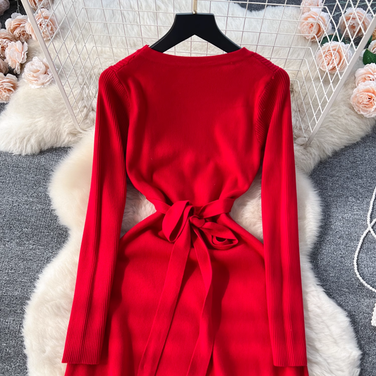Long-sleeved knitted dress for women with high-end cross strap design YM801
