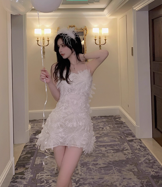 Pretty Spaghetti Straps White Lace Sheath Birthday Outfits Short Party Dress YM2186