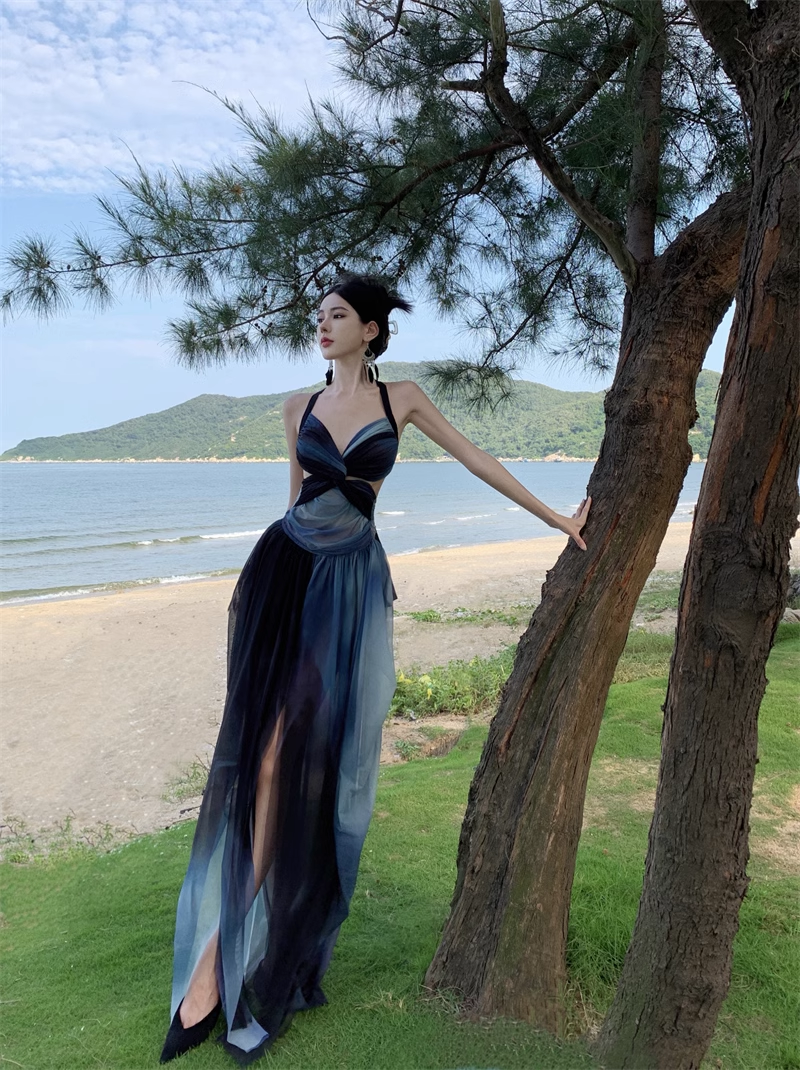 sexy boho dress Women's Floral Printed V Neck Summer Maxi Dresses Sleeveless Versatile and chic Bohemian Sage Green Goddess Dress