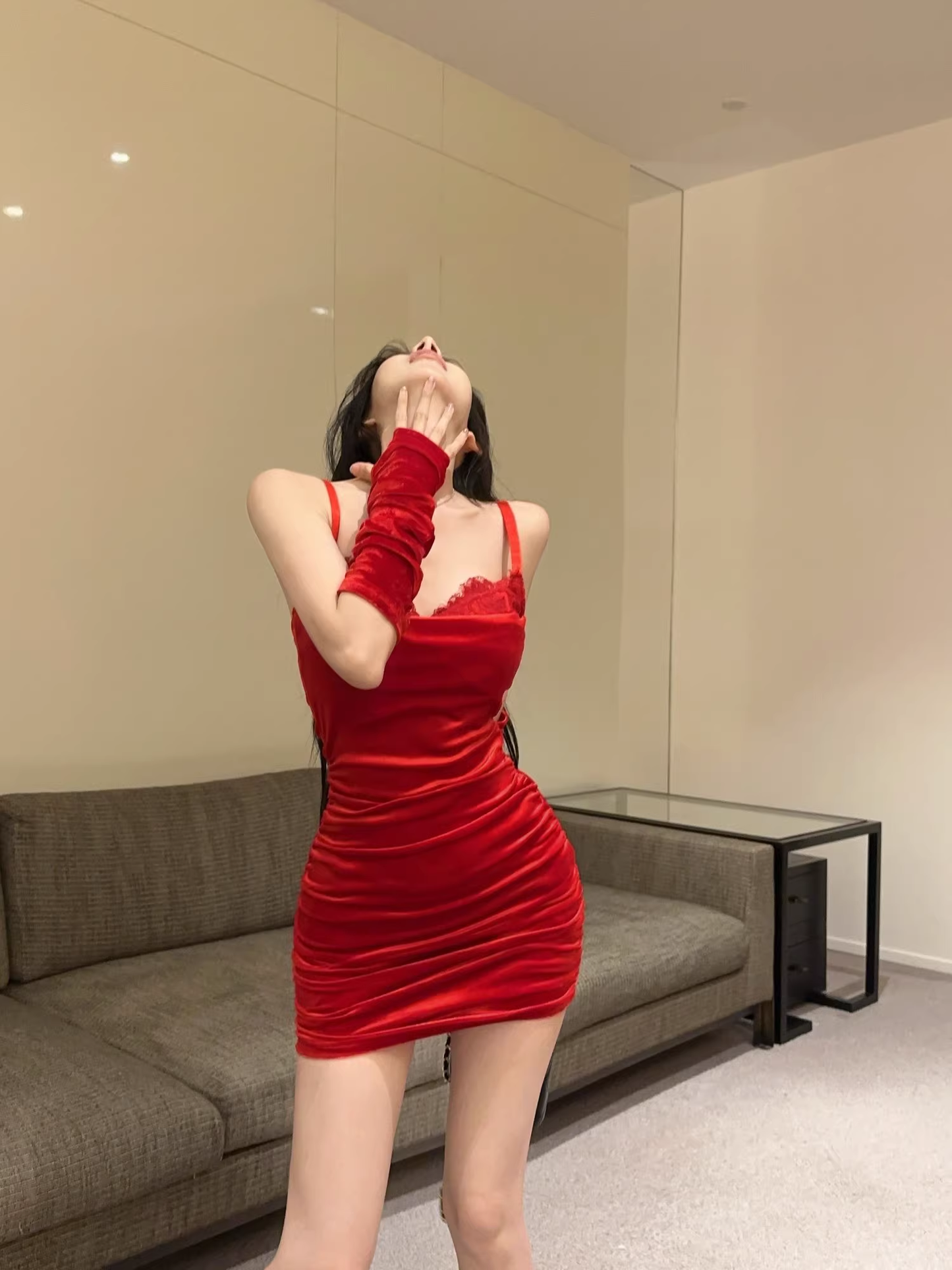 Red Sexy Strapless Short Holiday Dress Velvet Lace Suspender Mini Birthday Dress YM2342