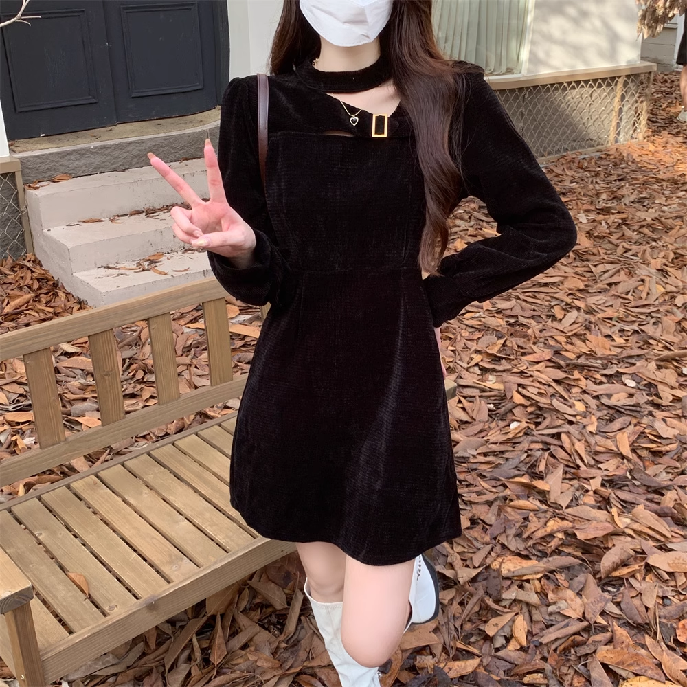 Autumn and winter retro design black velvet dress YM835