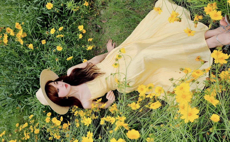 Yellow Backless Suspender Long Vacation Dress Women's Seaside Holiday Dress YM2316