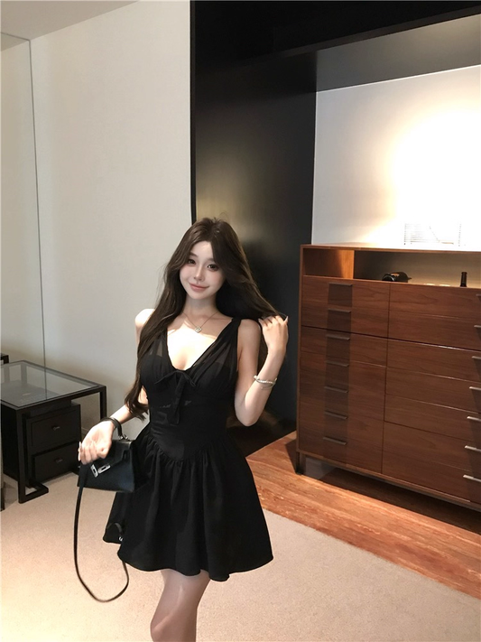 Black Sexy Short Vacation Dress V-Neck A Line Birthday Dress For Women YM2182