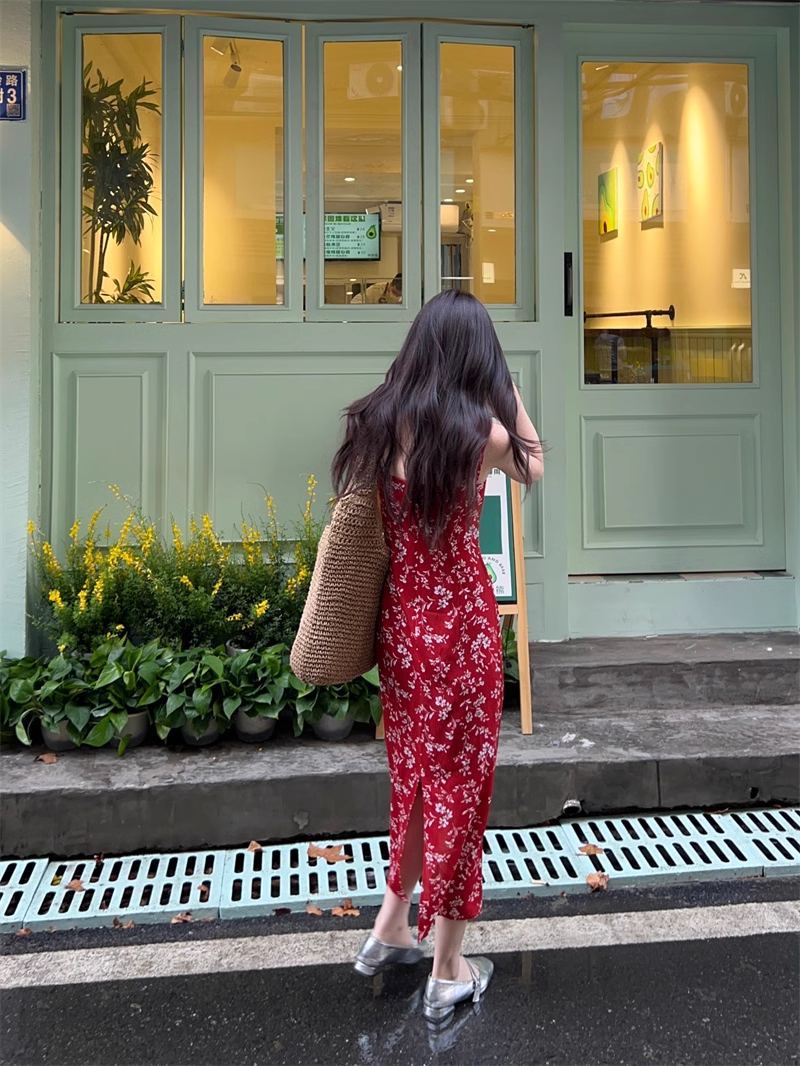 Summer seaside vacation beach dress red floral suspender dress YM1168