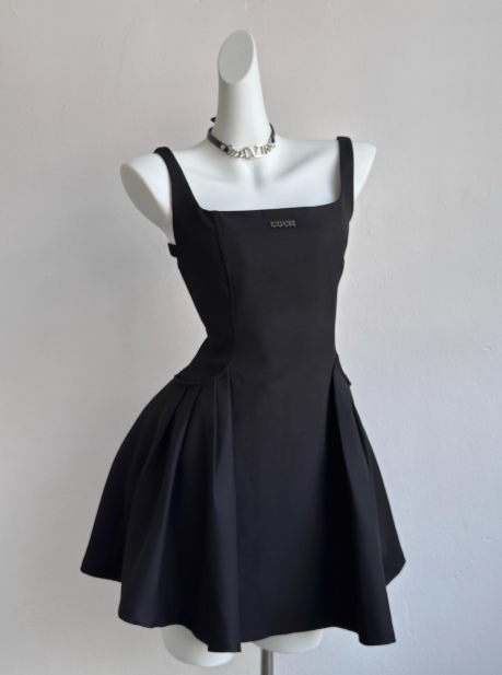 Simple Square Neck Black A Line Short Birthday Dress Vacation Dress YM2121