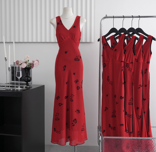 Retro Red V-neck Suspender Holiday Dress Long Birthday Dress YM2317