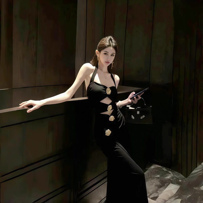 Black Metal Rose Sexy Hollow Halter Neck Party Dress Long Holiday Dress Women Dress YM2211