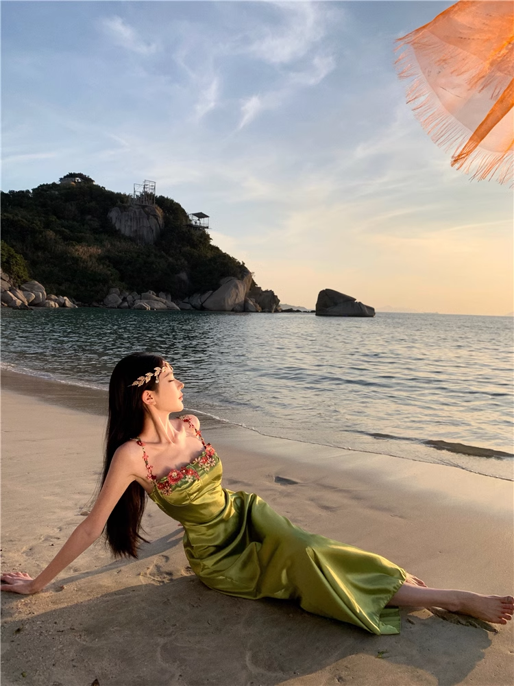 Long green satin party dress YM1034