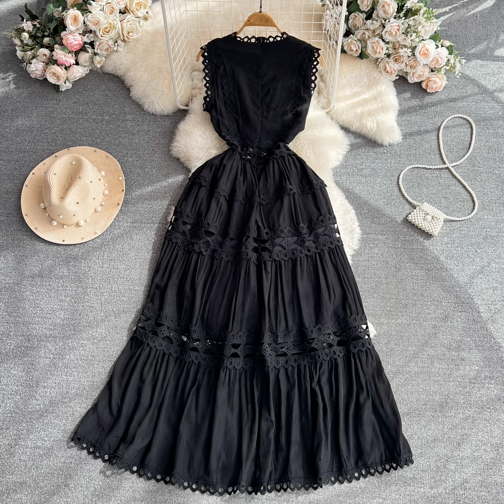 Retro palace style hollow sexy embroidered V-neck sleeveless ruffle dress YM302