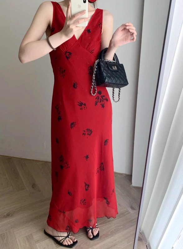 Retro Red V-neck Suspender Women Dress Long Holiday Dress YM2328