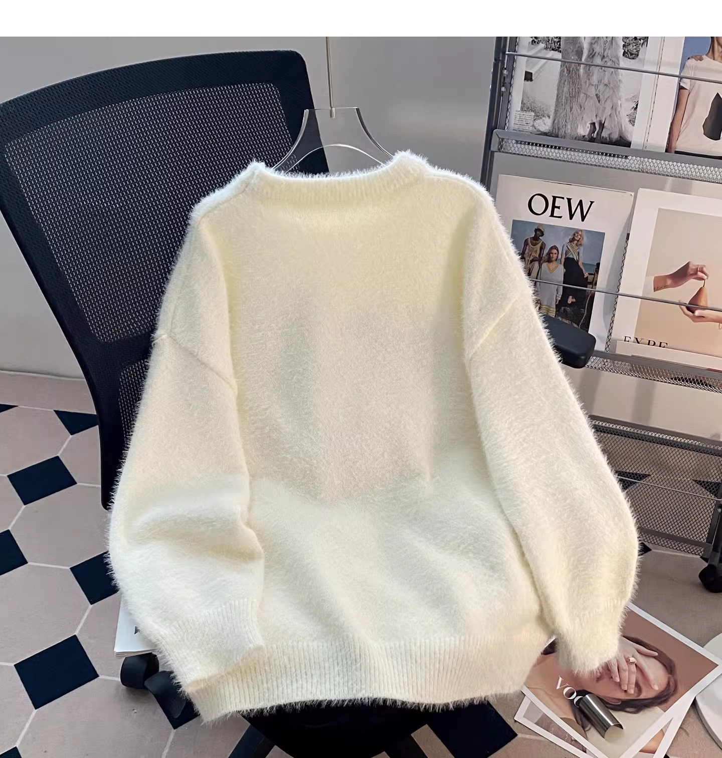 Sweet White Preppy Style Soft And Loose Sweater YM2452