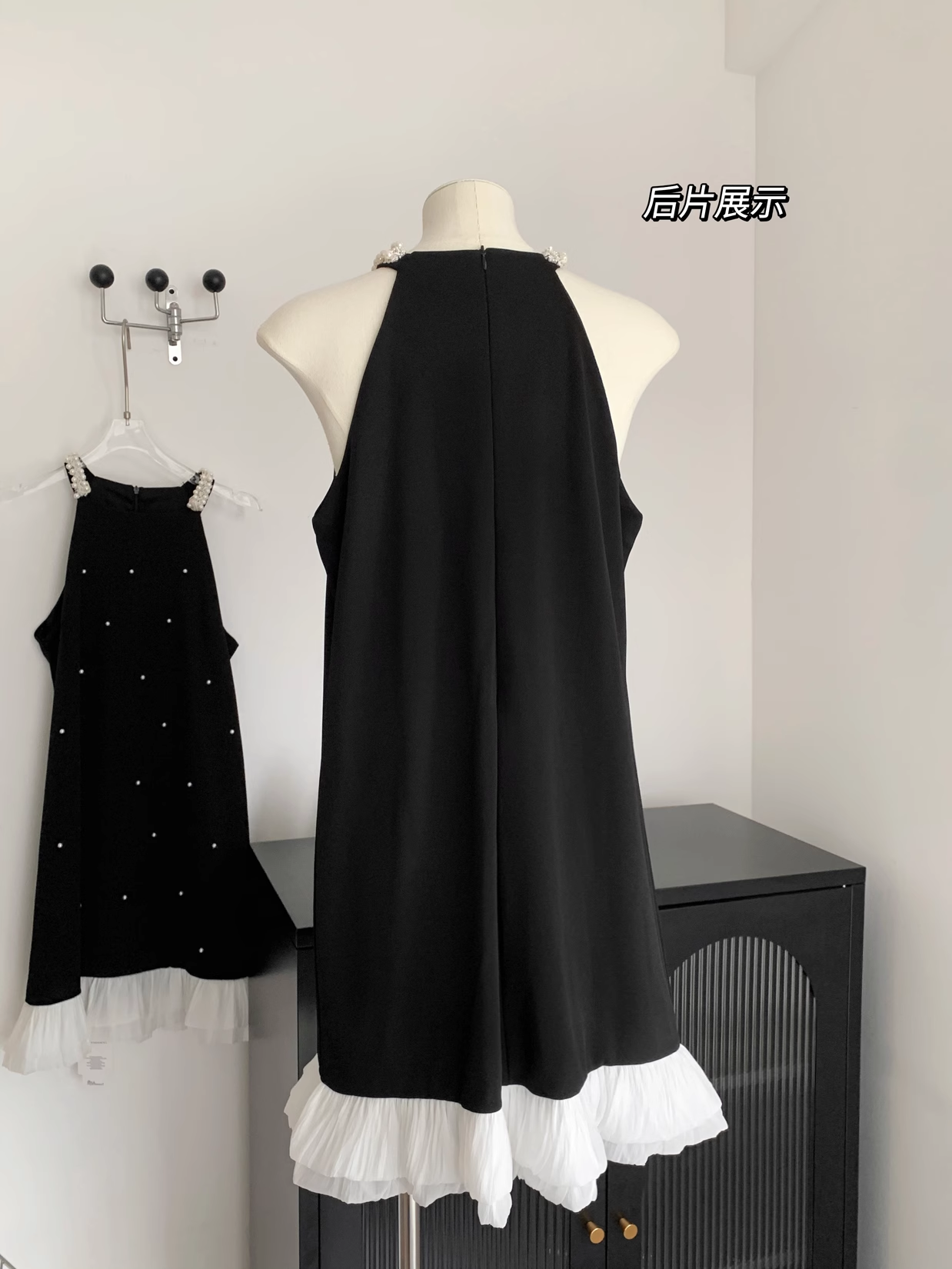 Black Off-shoulder Halter Neck Dress Mermaid Short Dress YM1777