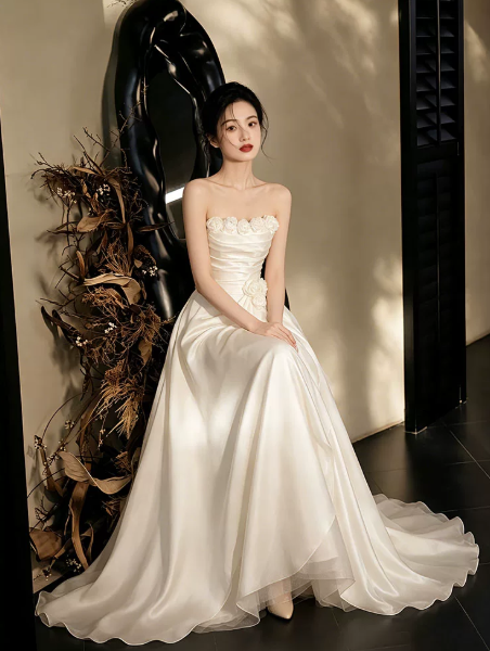 Flowy White Tulle Applique Strapless A-Line Maxi Prom Dress Birthday Dress Ball Gown YM2697
