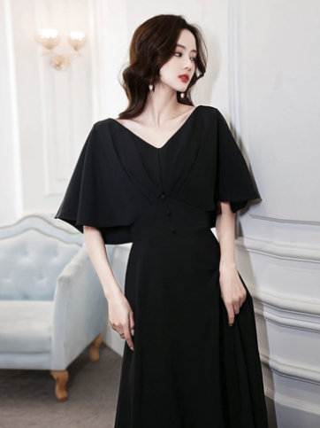 Minimalist Black Silky Flowy Portrait A-Line Long Prom Dress Casual Dress Ball Gown YM2668