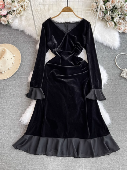 Autumn and winter trumpet V-neck  red velvet dress Christmas annual vocation dress  YM945