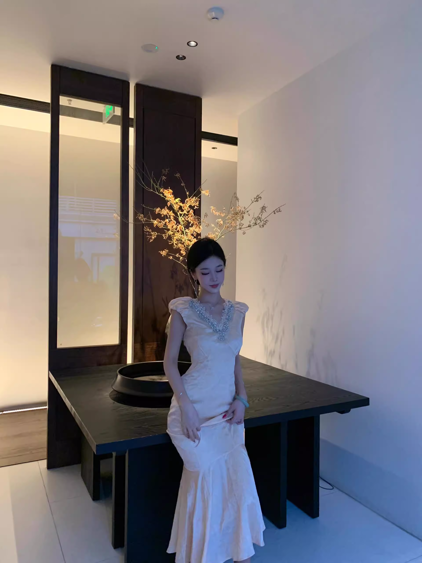 Sexy V-Neck Lace Satin Brithday Party Dress YM1655