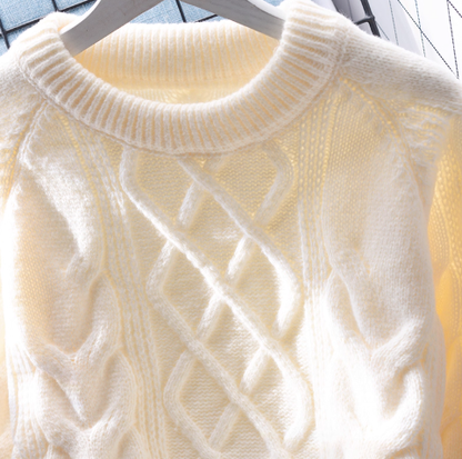 White Thick Cable Pullover Sweater Round Neck Long Sleeve Knitted Sweater YM2380