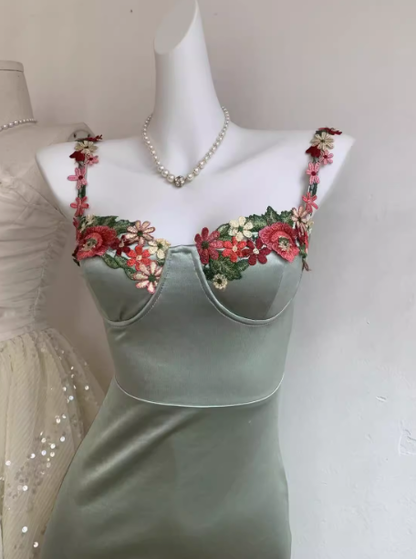 Hot Girl Vacation Green Flower Embroidered Straps Short Holiday Dress Party Dress YM2132