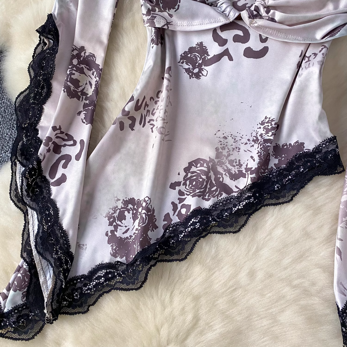Off-shoulder T-shirt Women's Lace Splicing Irregular Printed Top YM1694