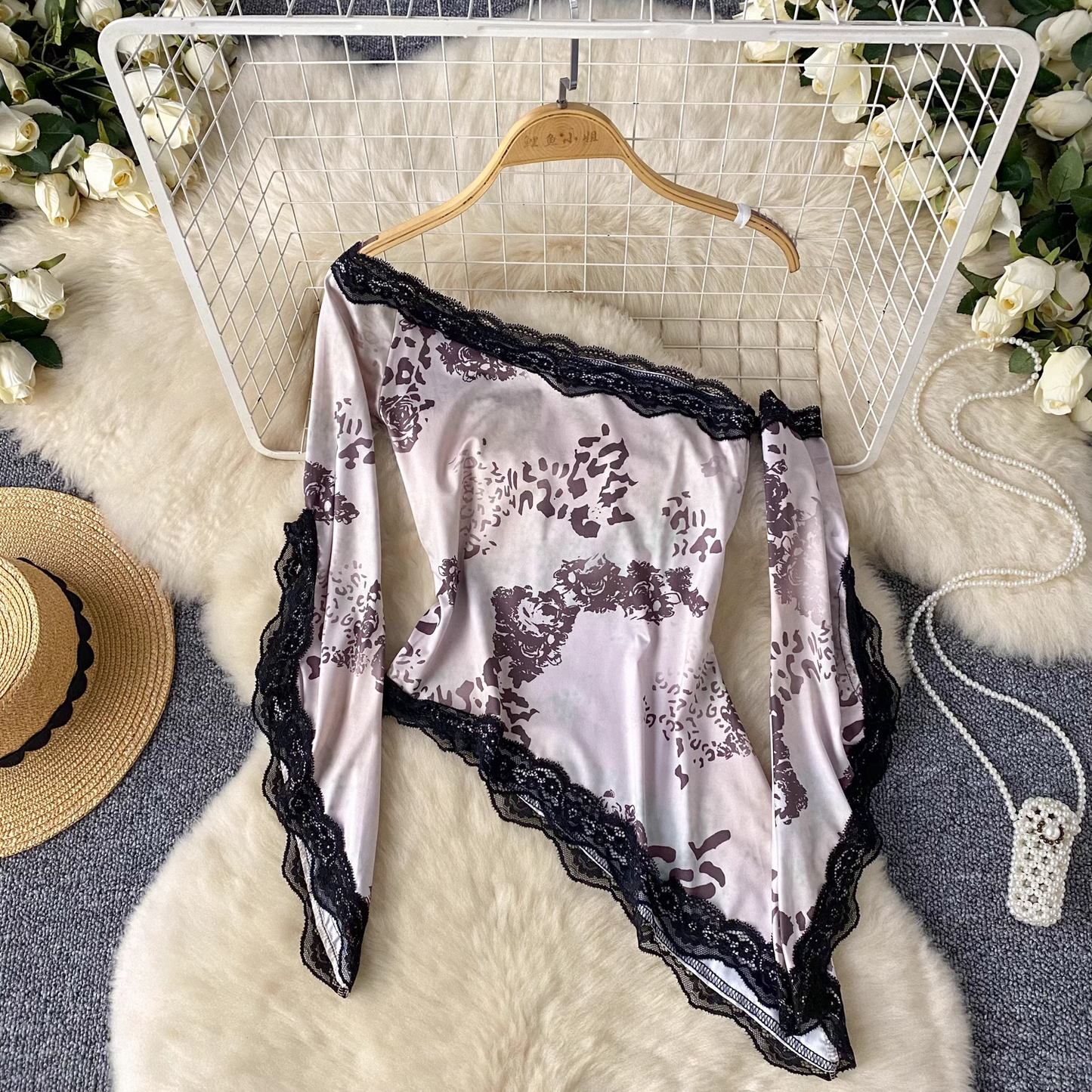 Off-shoulder T-shirt Women's Lace Splicing Irregular Printed Top YM1694