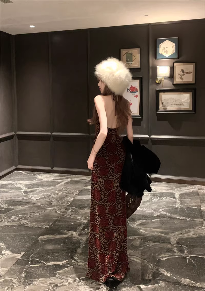 Vintage Rose Velvet Dress Sexy Halter Neck Backless Mermaid Long Party Dress YM1820