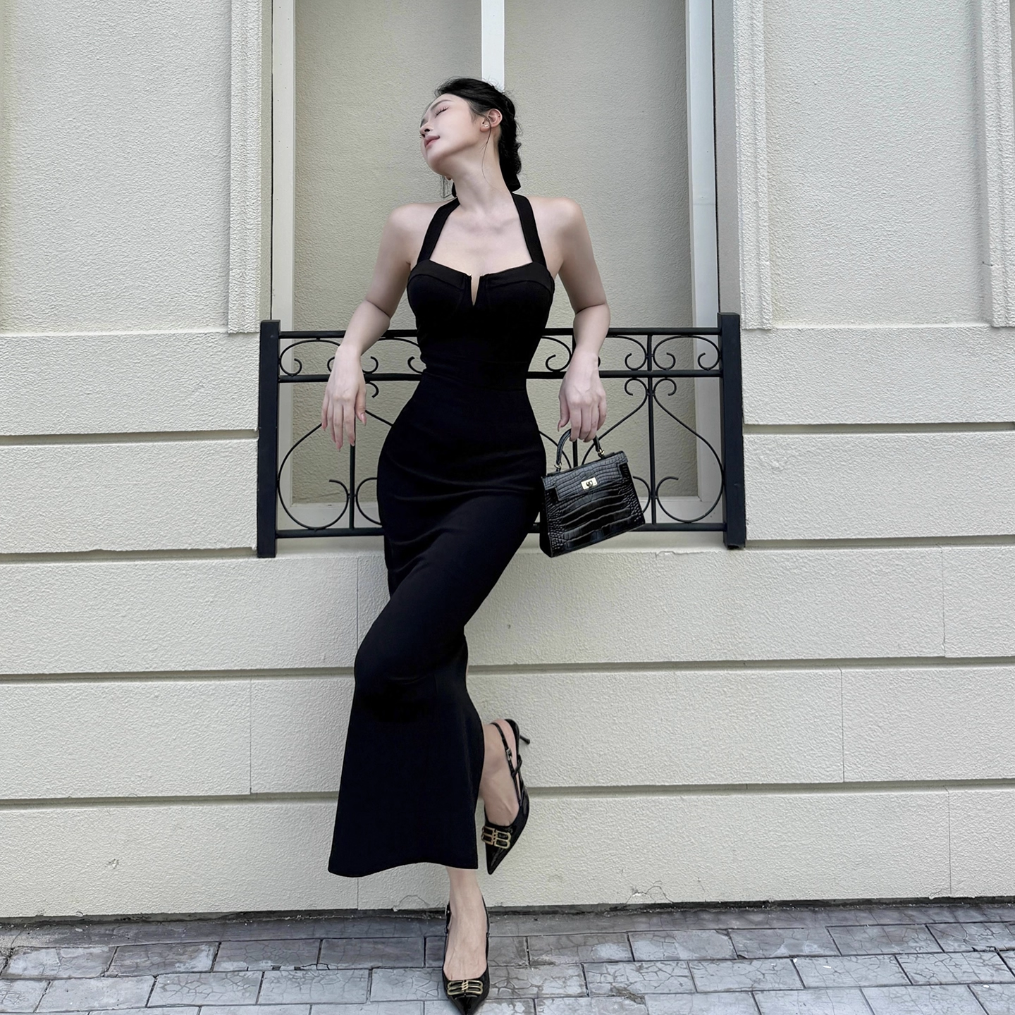 Black Halter Neck Holiday Dress New French Sheath Long Vacation Dress YM2270