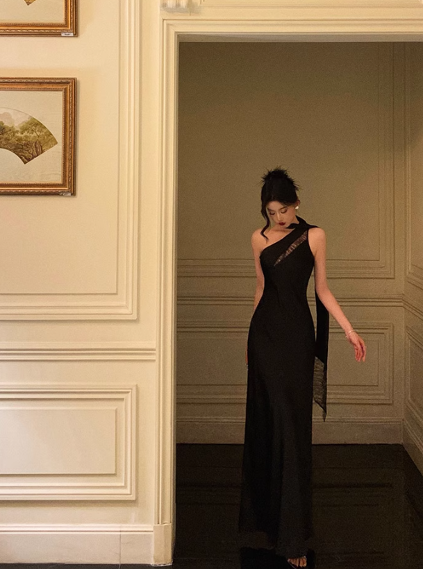 Elegant Black Ribbon Prom Dress French Lace Satin Long Dress YM1618