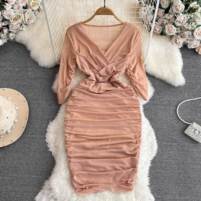 Five-quarter sleeve V-neck mid-length pleated mesh dress YM582