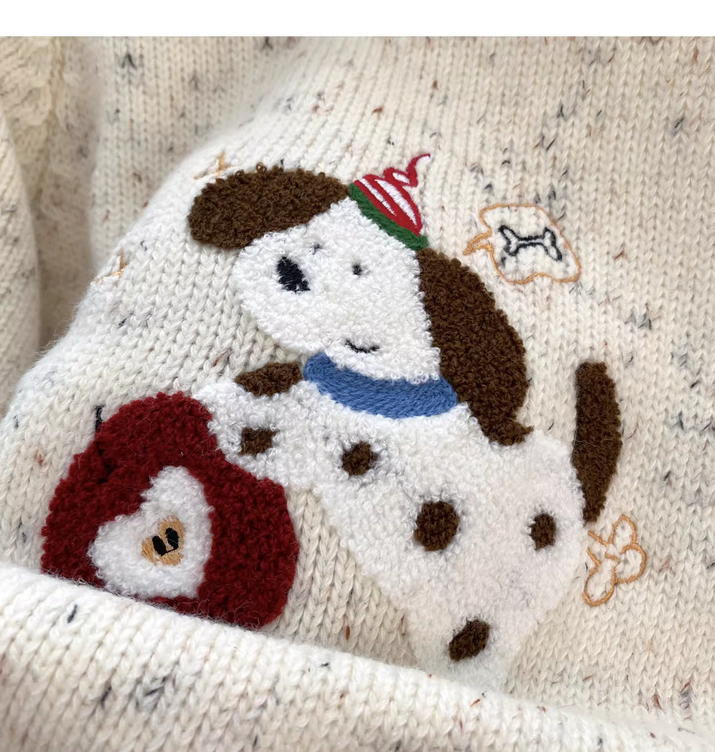 Off-white Round Neck Polka Dot Cartoon Pullover Sweater YM2430