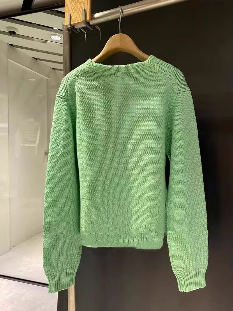 Green Cute Good Looking Sweater Loose Age-Reducing Knitted Sweater YM1840