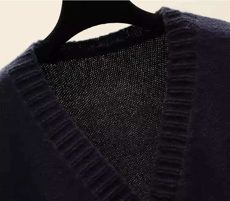 Black Vintage Slouchy Knit Sweater YM2288