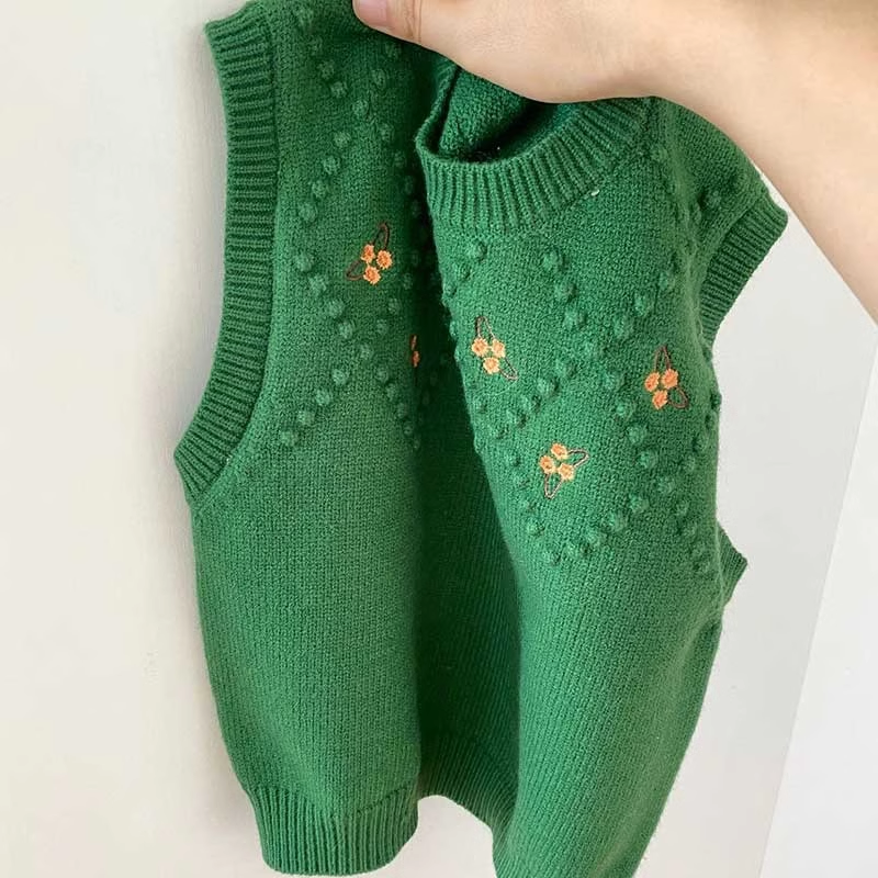 Knitted vest green flower embroidered sweater vest YM1908