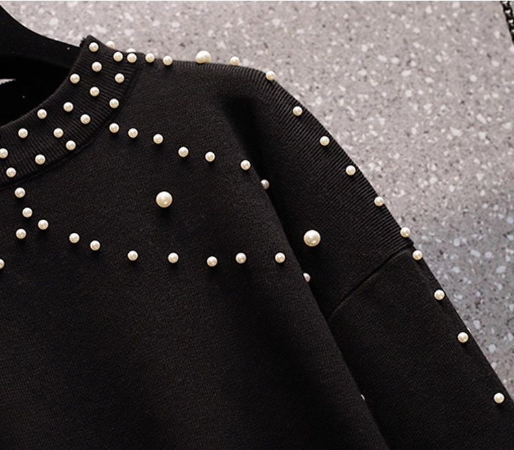 Black Heavily Hand-Beaded Sweater, Slimming And Age-reducing Sweater YM2290