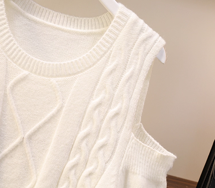 White Loose Pullover Off-the-Shoulder Knit Sweater YM2289