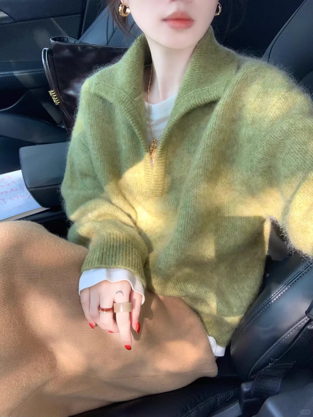 Green V-Neck Sweater With Thick Collar Knit Sweater YM2407