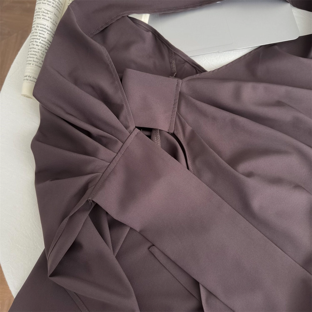 Retro Coffee Color V-neck Halter Dress New Style Waist Slimming Slit Backless Long Holiday Dress YM2321