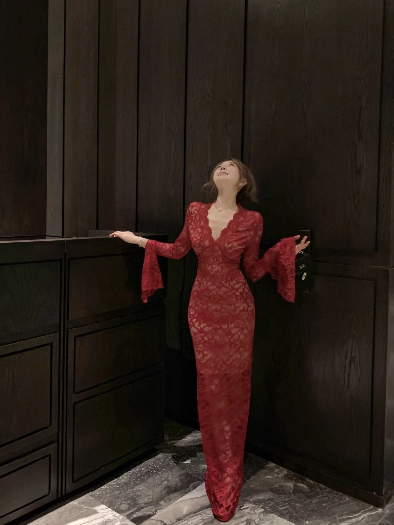 Sexy Red V-Neck Lace Long Sleeve Prom Dress Party Dress YM1817