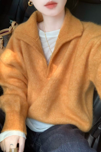 Green V-Neck Sweater With Thick Collar Knit Sweater YM2407