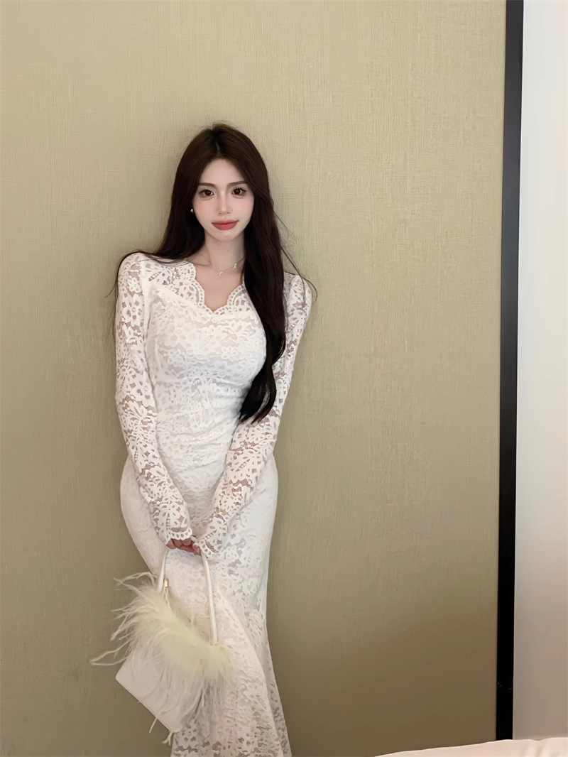 Classy White Sexy Lace Prom Dress Long Mermiad Party Dress YM1821