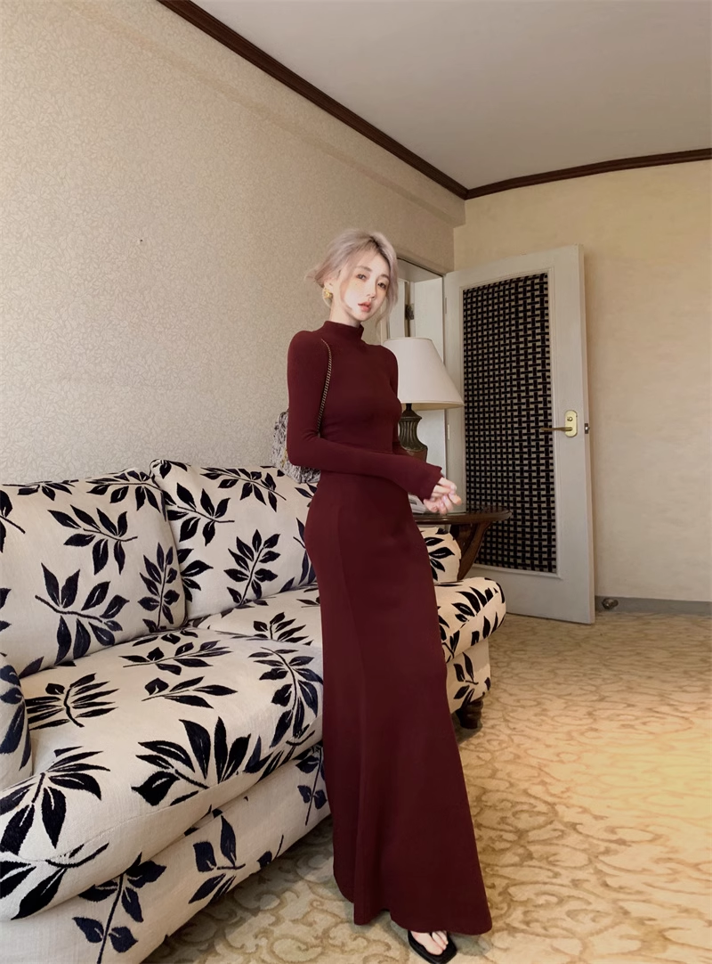 Simple Sheath Burgundy Long Birthday Outfits Party Dress YM1833