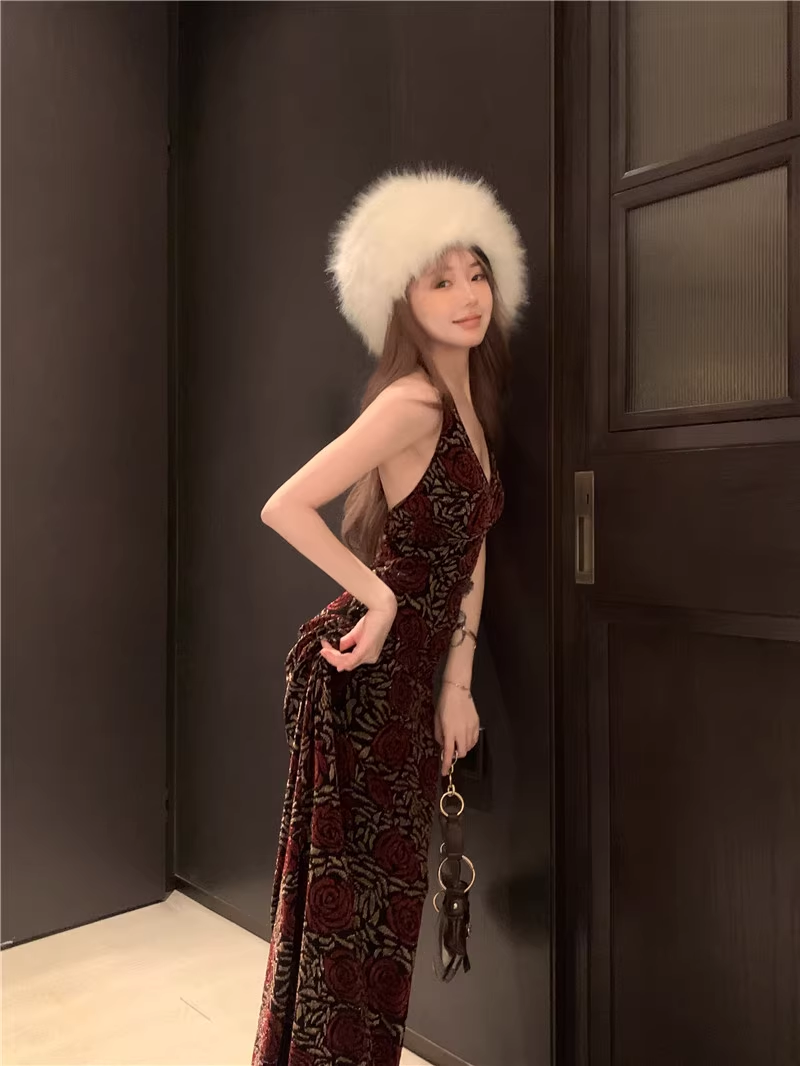 Vintage Rose Velvet Dress Sexy Halter Neck Backless Mermaid Long Party Dress YM1820