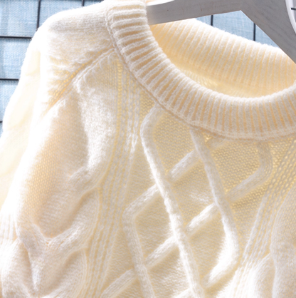 White Thick Cable Pullover Sweater Round Neck Long Sleeve Knitted Sweater YM2380