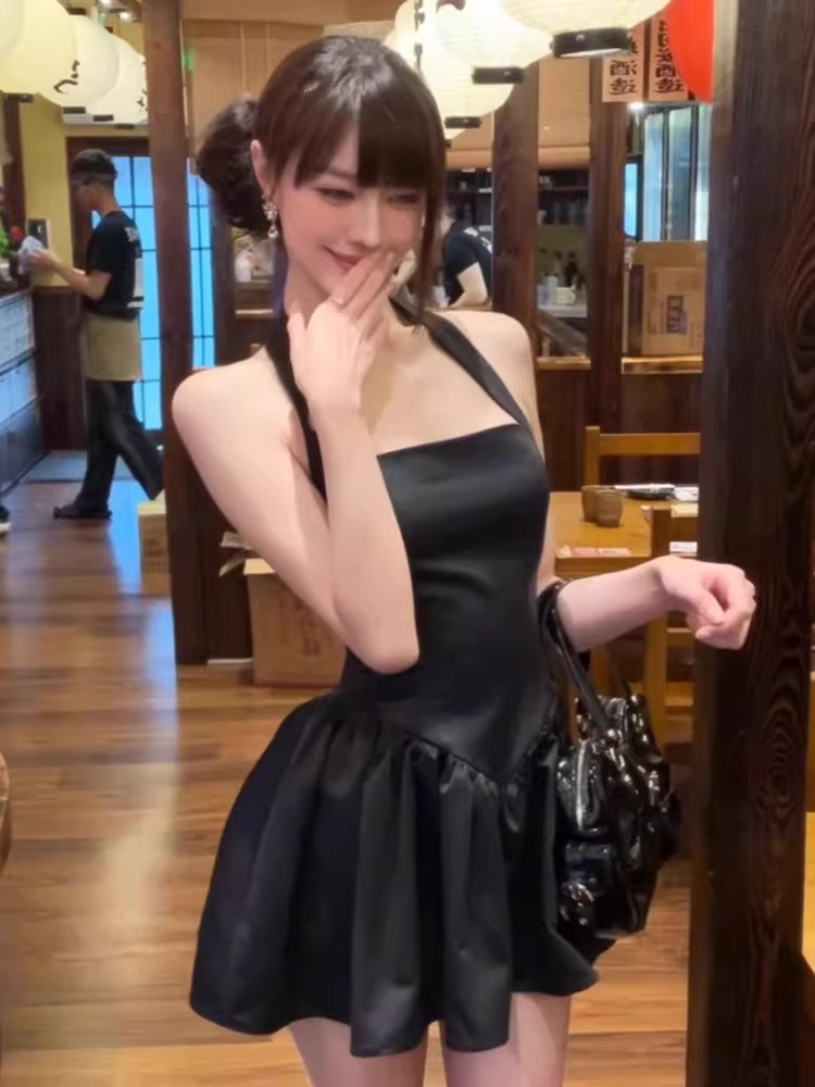 Sexy Strapless Halter Neck Birthday Dress, Backless Black Fitted Waist Short Party Dress YM2415