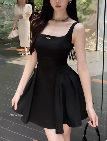 Hepburn Temperament French Little Black Women Dress Square Neck Straps Birthday Dress YM2130